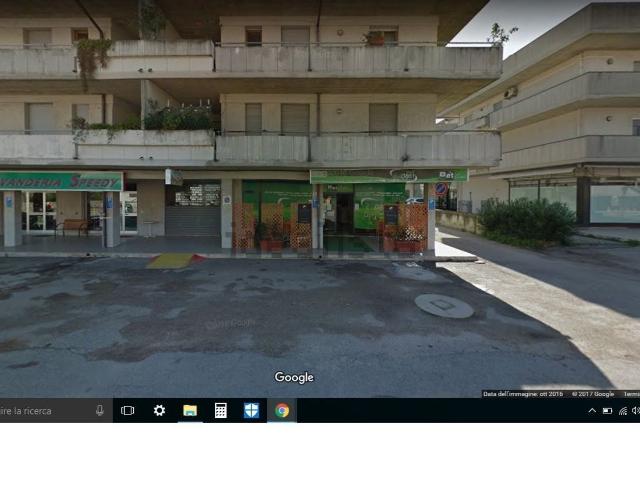 Locale Commerciale in vendita a Unione dei Comuni della Val Vibrata, Martinsicuro