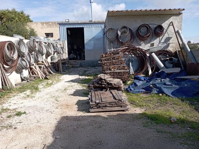 Locale Commerciale in vendita a Casabianca, Marsala