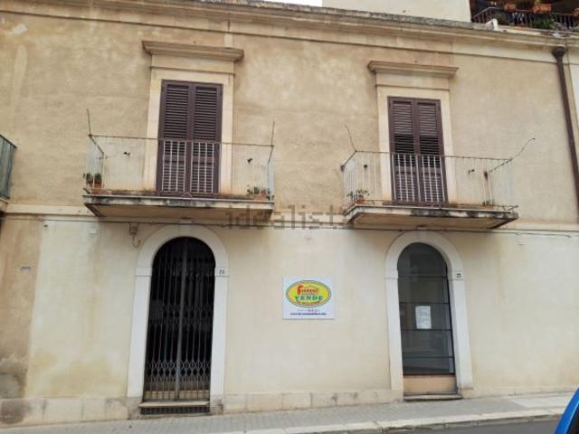 Locale Commerciale in vendita a Balata, Cava D'aliga