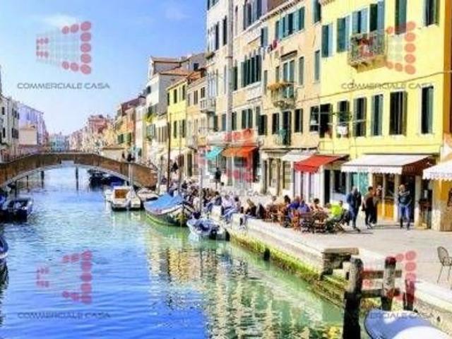 Locale Commerciale in vendita a Venezia