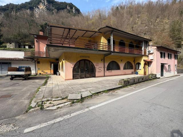 Locale Commerciale in vendita a Unione Comuni Garfagnana, Fabbriche Di Vallico