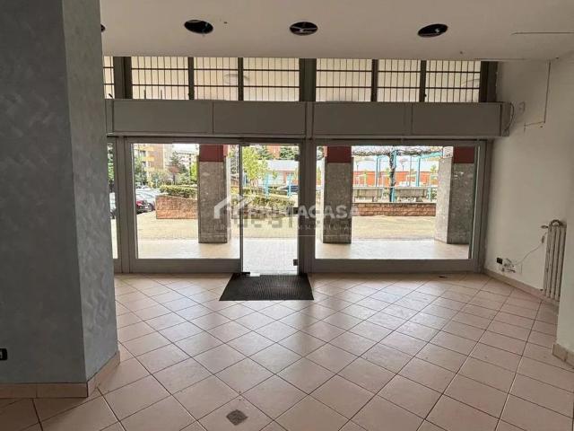 Locale Commerciale in vendita a Zona Omogenea Milano Nord, Sesto San Giovanni