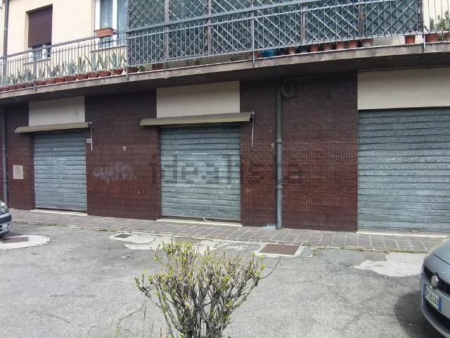Locale Commerciale in vendita a Cavazzona, Castelfranco Emilia
