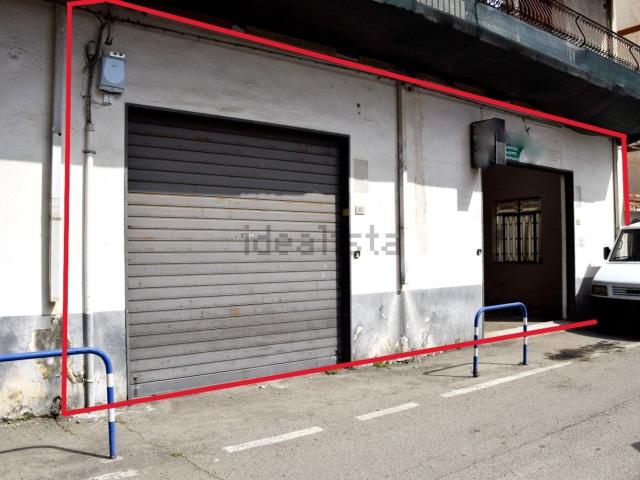 Locale Commerciale in vendita a Chianchitta, Giardini Naxos