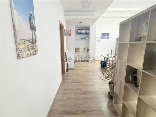 Locale Commerciale in vendita a Borgo-Sanzio, Catania