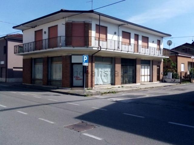 Locale Commerciale in vendita a Zimella, Veneto