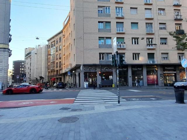 Locale Commerciale in vendita a Municipio 1, Milano
