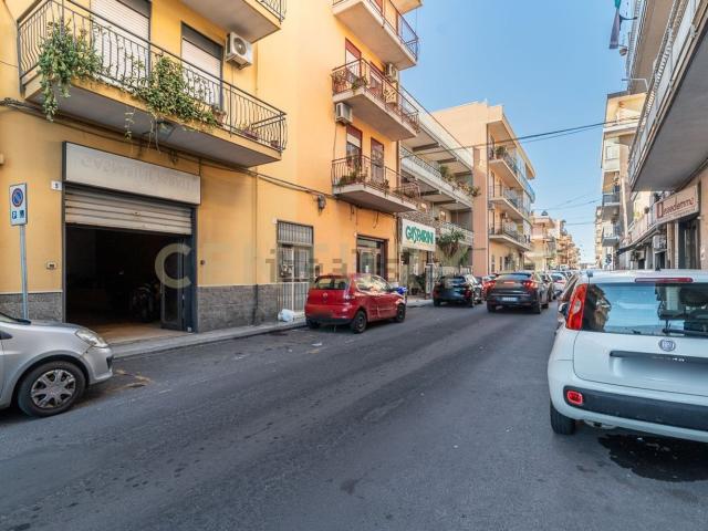 Locale Commerciale in vendita a Lineri, Misterbianco