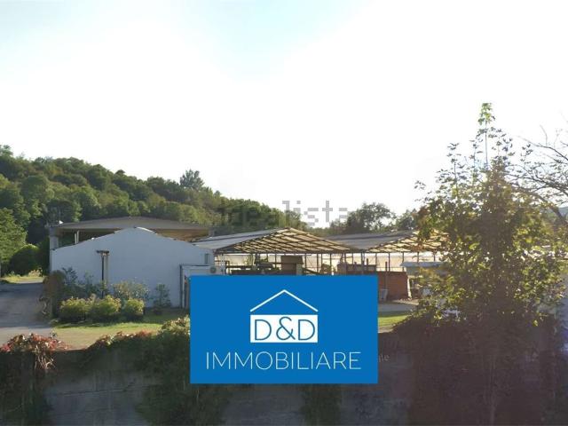 Locale Commerciale in vendita a Piemonte, Novara