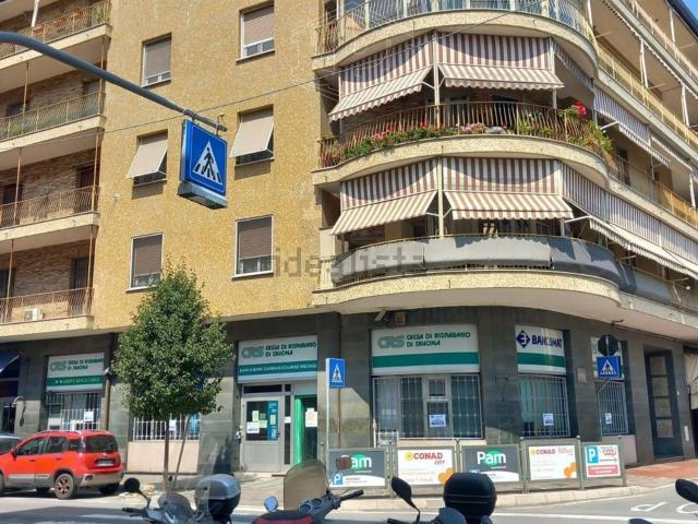 Locale Commerciale in vendita a Luceto, Albisola Superiore