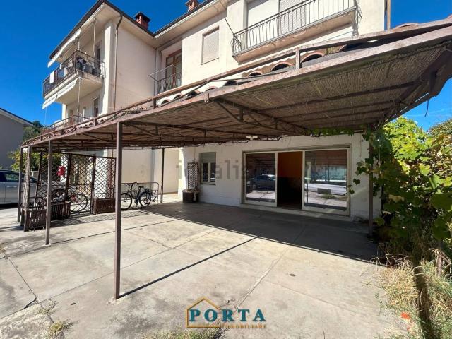 Locale Commerciale in vendita a Piemonte, Cuneo