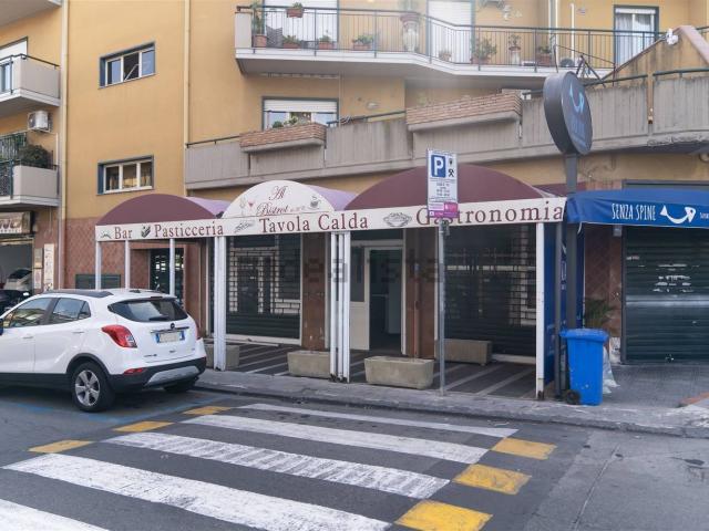Locale Commerciale in vendita a Morgioni, Valverde