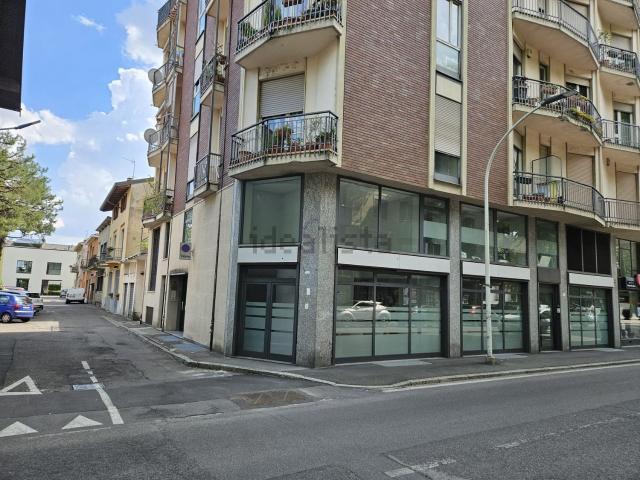 Locale Commerciale in vendita a Santa Valeria, Seregno