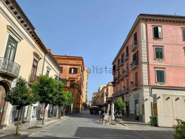 Locale Commerciale in vendita a San Vito, Cava de' Tirreni