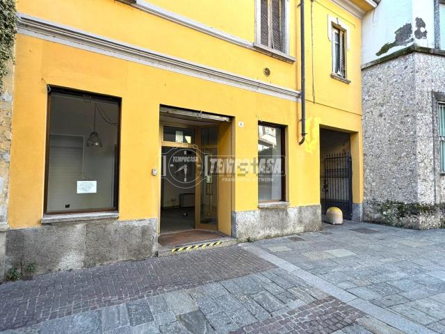 Locale Commerciale in vendita a Trezzo Sull'adda, Lombardia