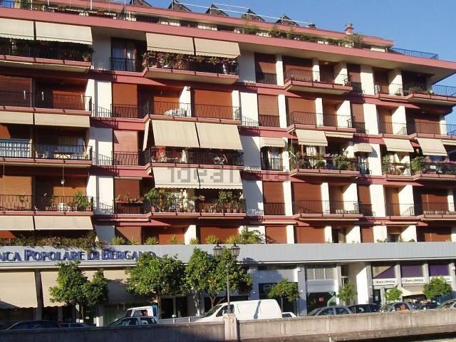 Locale Commerciale in vendita a San Michele di Pagana, Rapallo