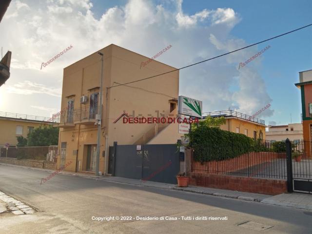 Locale Commerciale in vendita a Bagheria, Sicilia