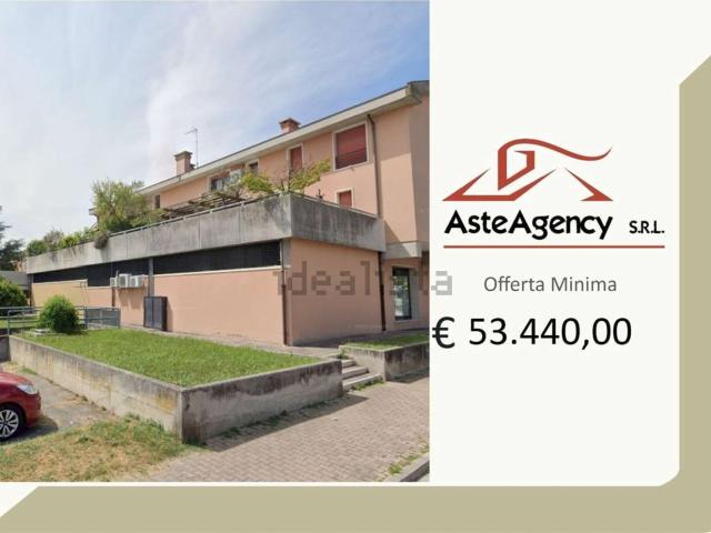 Locale Commerciale in vendita a Mira, Veneto