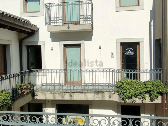 Locale Commerciale in vendita a Tolmezzo, Friuli-Venezia Giulia