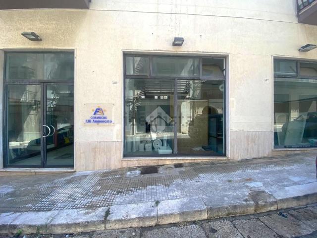 Locale Commerciale in vendita a Alcamo, Sicilia