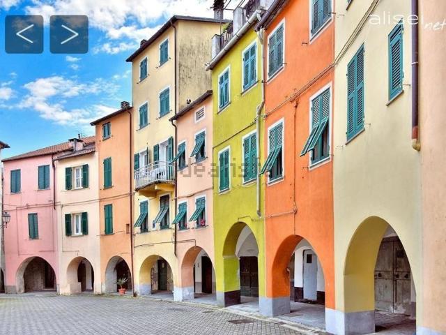 Locale Commerciale in vendita a Brugnato, Liguria