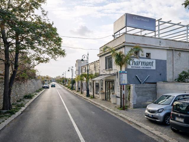 Locale Commerciale in vendita a Isola Delle Femmine, Sicilia