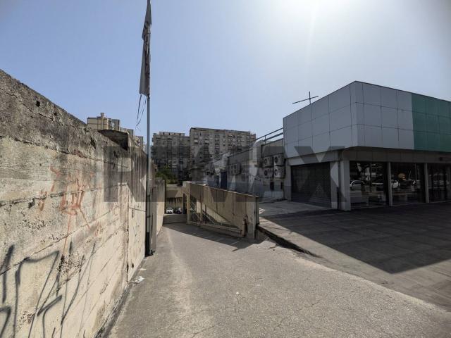 Locale Commerciale in vendita a VI Circoscrizione, Palermo