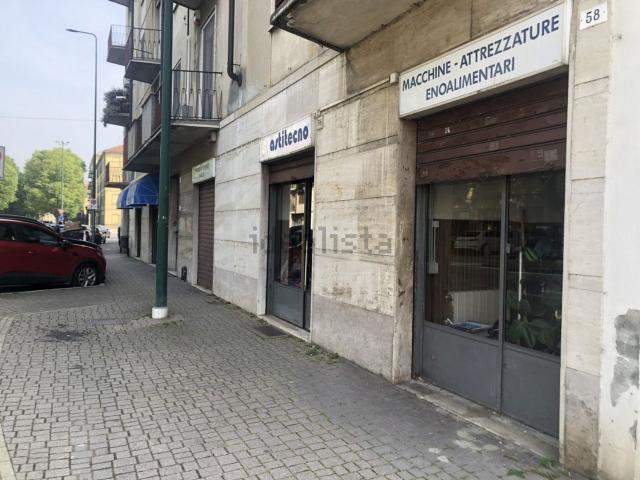 Locale Commerciale in vendita a Valentino, Casale Monferrato