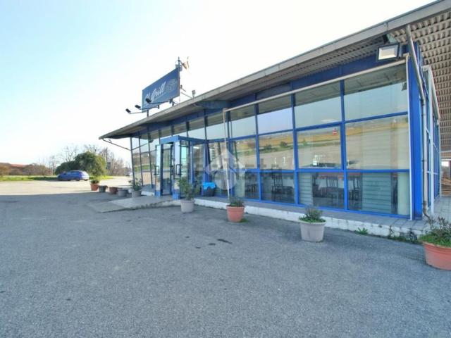 Locale Commerciale in vendita a Piemonte, Vercelli