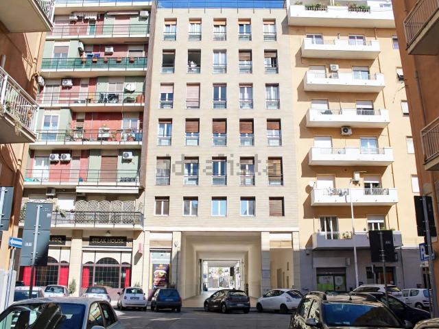 Locale Commerciale in vendita a Sant'Alenixedda, Cagliari