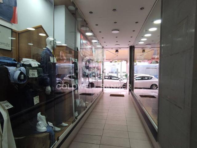 Locale Commerciale in vendita a Puglia, Taranto