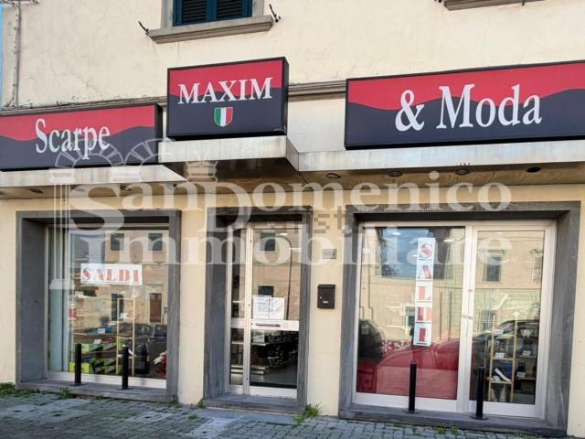 Locale Commerciale in vendita a Navacchio, Cascina