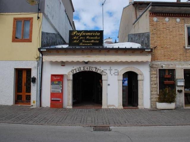 Locale Commerciale in vendita a Rivisondoli, Abruzzo