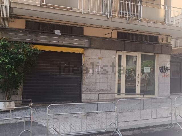 Locale Commerciale in vendita a Picanello-Ognina-Barriera-Canalicchio, Catania
