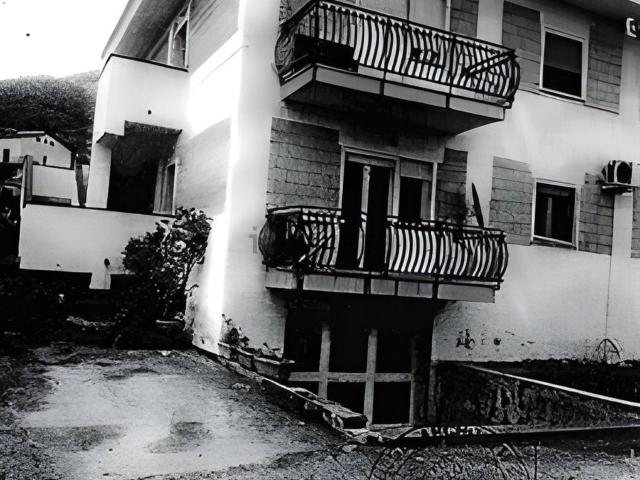 Locale Commerciale in vendita a Calabria, Cosenza