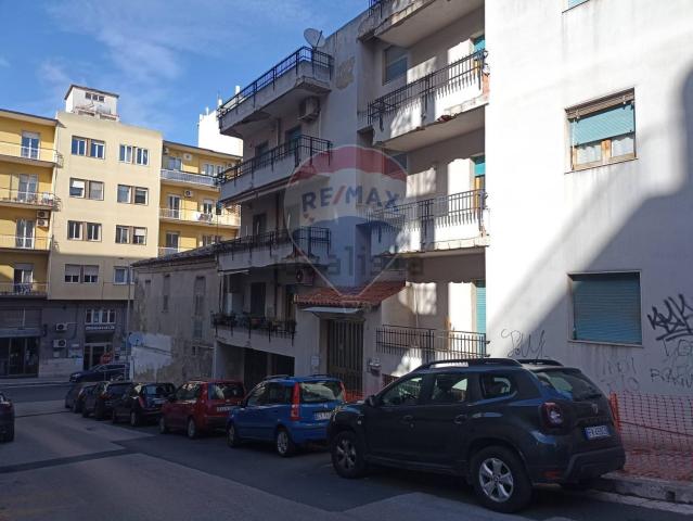 Locale Commerciale in vendita a Ragusa Ibla, Ragusa