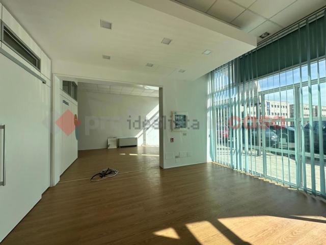 Locale Commerciale in vendita a San Leo, Palazzo Del Pero