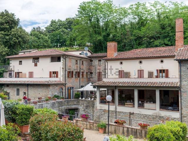 Locale Commerciale in vendita a Loro Ciuffenna, Toscana