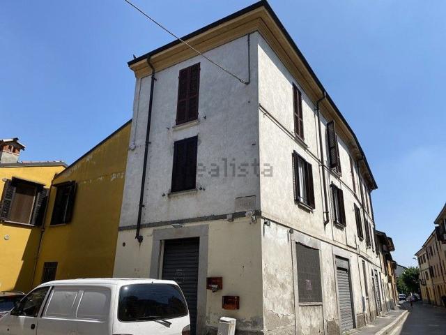 Locale Commerciale in vendita a Revellino, Lodi