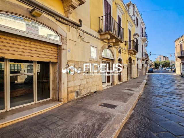 Locale Commerciale in vendita a Andria, Barletta-andria-trani