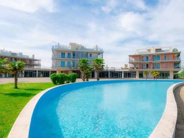 Locale Commerciale in vendita a Jesolo, Venezia