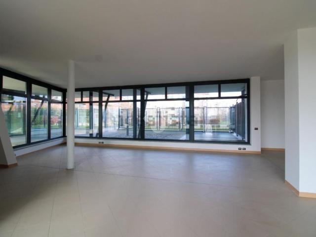 Locale Commerciale in vendita a San Bovio, Peschiera Borromeo