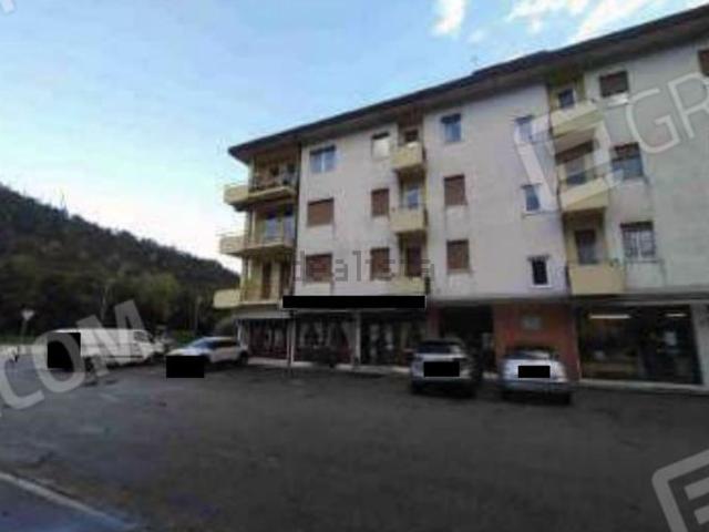 Locale Commerciale in vendita a Serravalle, Vittorio Veneto