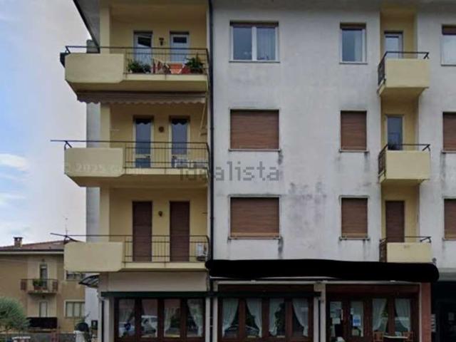 Locale Commerciale in vendita a Serravalle, Vittorio Veneto
