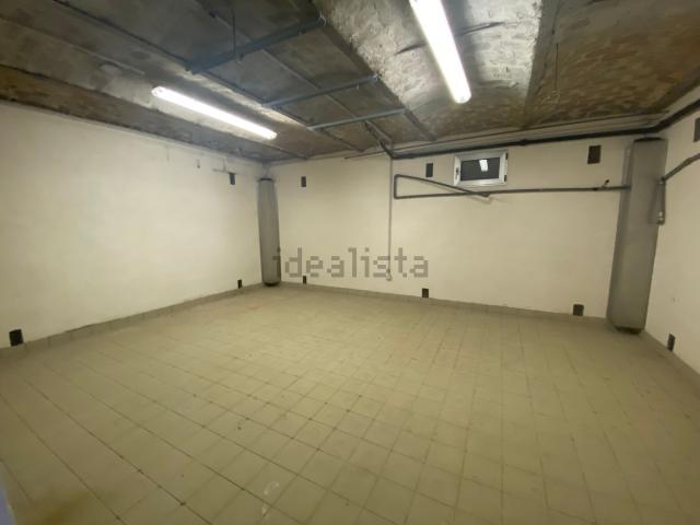 Locale Commerciale in vendita a Piemonte, Cuneo