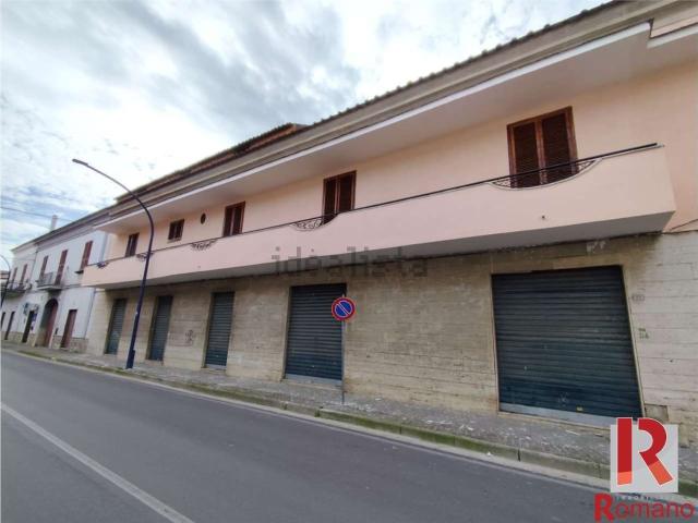 Locale Commerciale in vendita a Curti, Campania