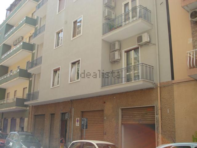 Locale Commerciale in vendita a San Benedetto, Cagliari