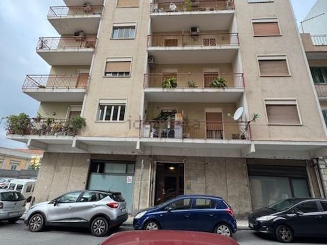 Locale Commerciale in vendita a III Circoscrizione, Messina
