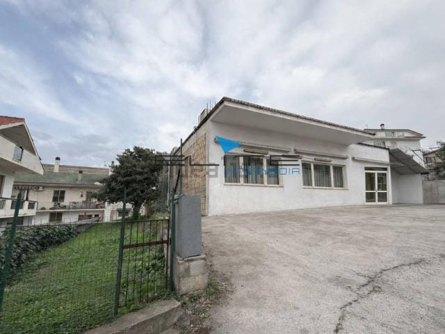 Locale Commerciale in vendita a Villamagna, Abruzzo