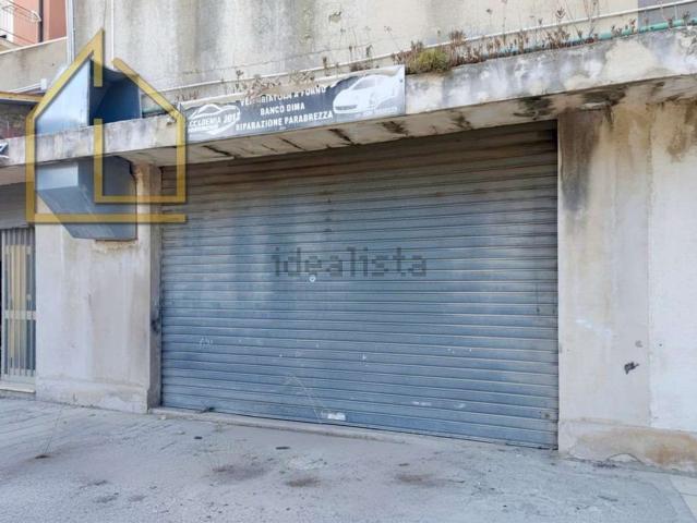 Locale Commerciale in vendita a Soverato Marina, Calabria